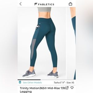 Worn twice! Fabletics Trinity Motion 365 MidRise 7/8 size XS color Grotto